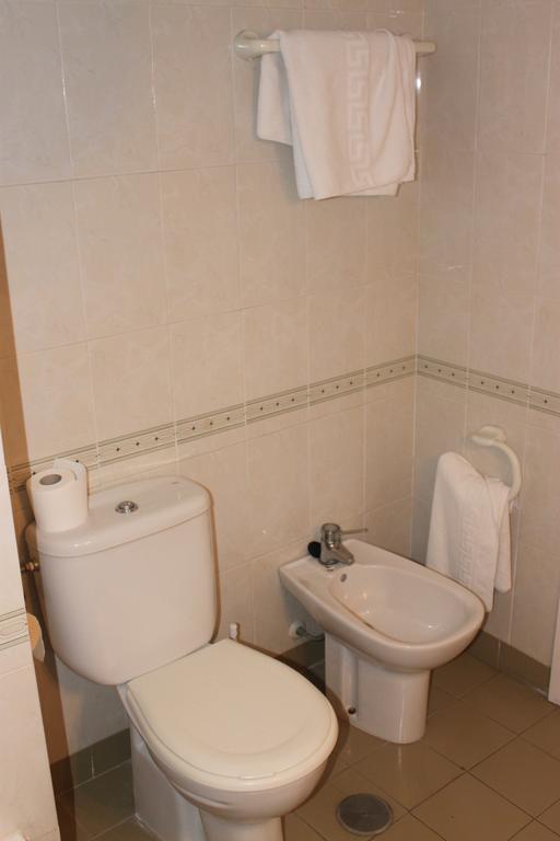 Apartamentos Jardines Del Gamonal Malaga Room photo